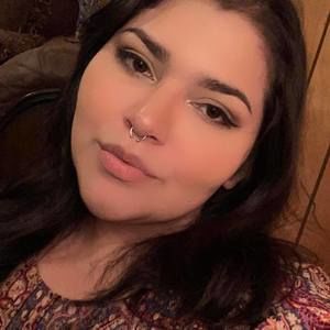 Meet your Posher, Clarissa